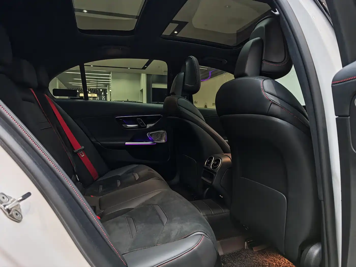 Mercedes-Benz C-Class AMG 2024 AMG C 43 4MATIC фото 12