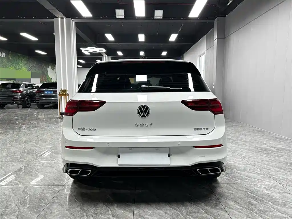 Volkswagen Golf 2023 Facelift 280TSI DSG R-Line Lite фото 5
