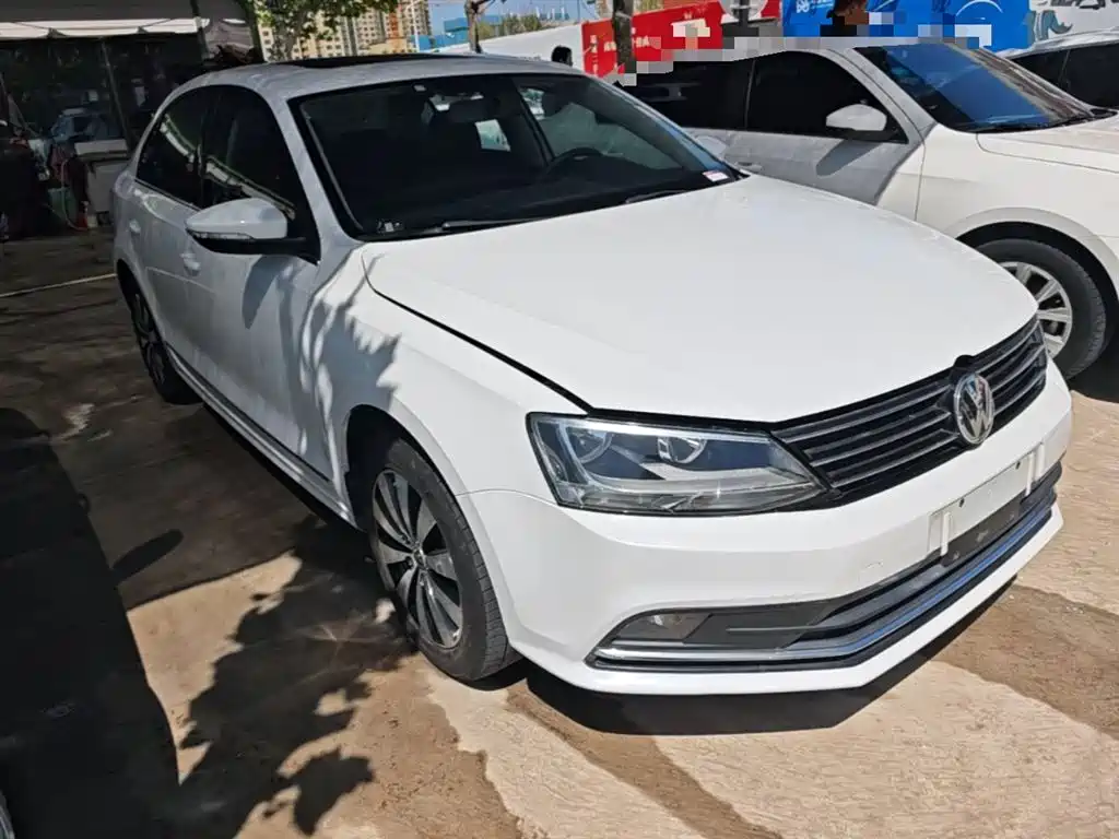 Volkswagen Sagitar 2017 1.6L Automatic Comfort фото 4