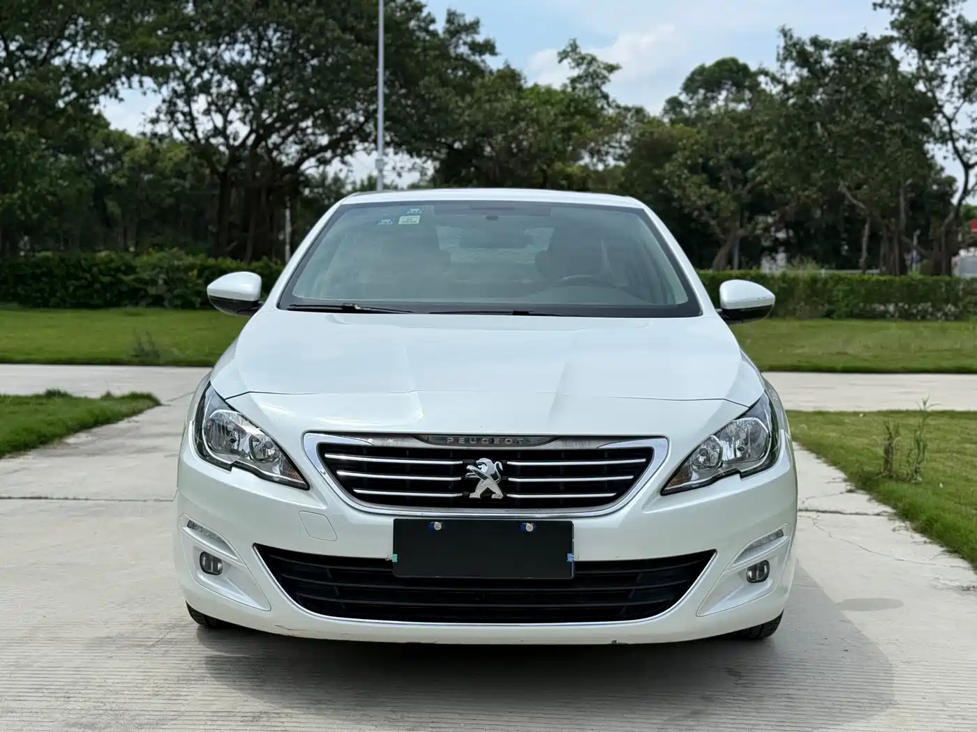 Peugeot 408 2018 Facelift 1.8L Automatic Luxury фото 2
