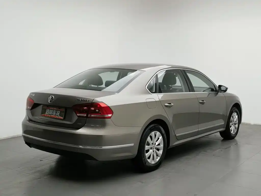 Фото 2 - Volkswagen Passat