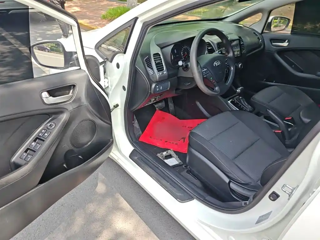 Kia K3 2017 1.6L Automatic 15th Anniversary Special GLS фото 16