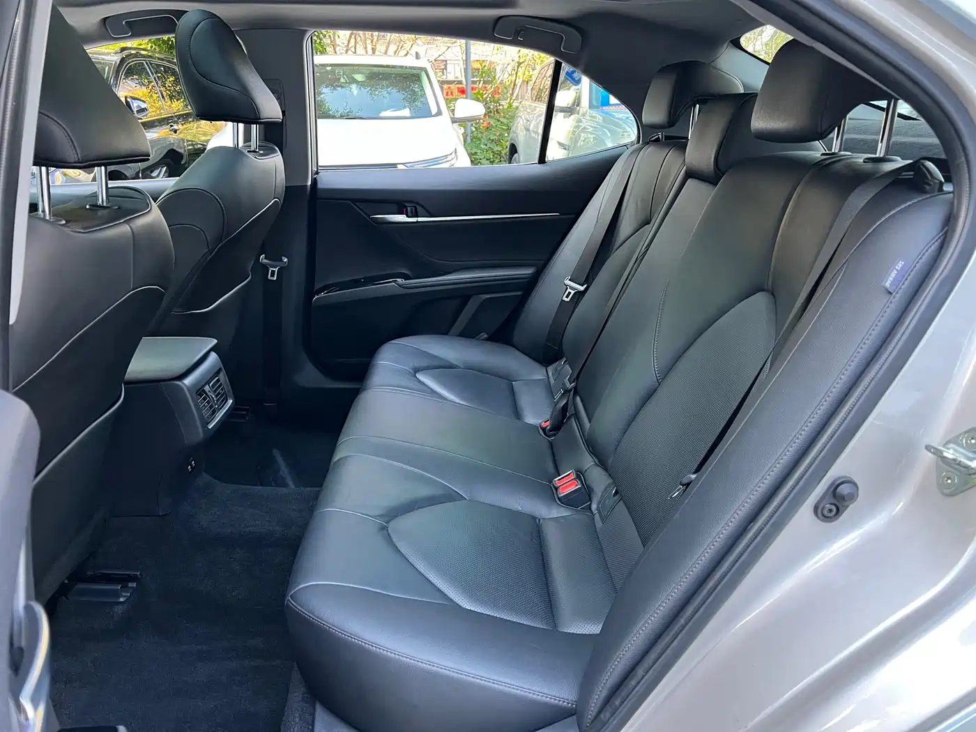 Toyota Camry 2019 2.5G Luxury Edition China VI фото 12