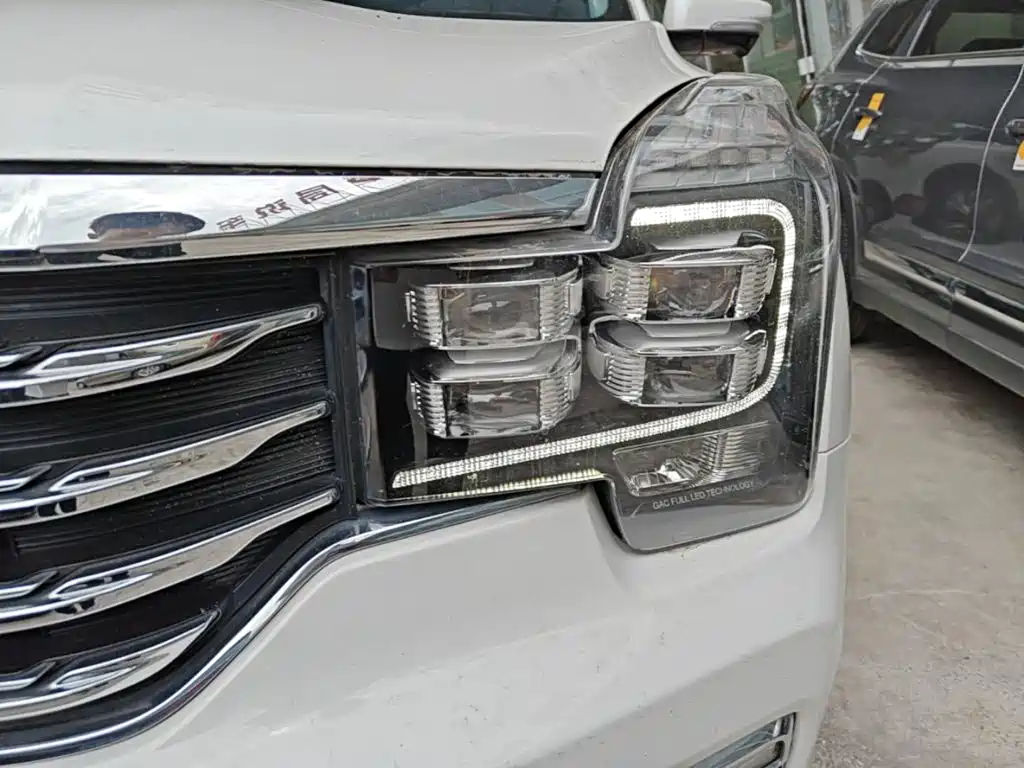 GAC Trumpchi Trumpchi GS8 2017 2017 320T 2WD Luxury Smart Connect (7-seater)