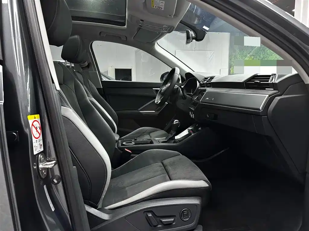 Audi Q3 2022 35 TFSI Fashion Dynamic фото 12