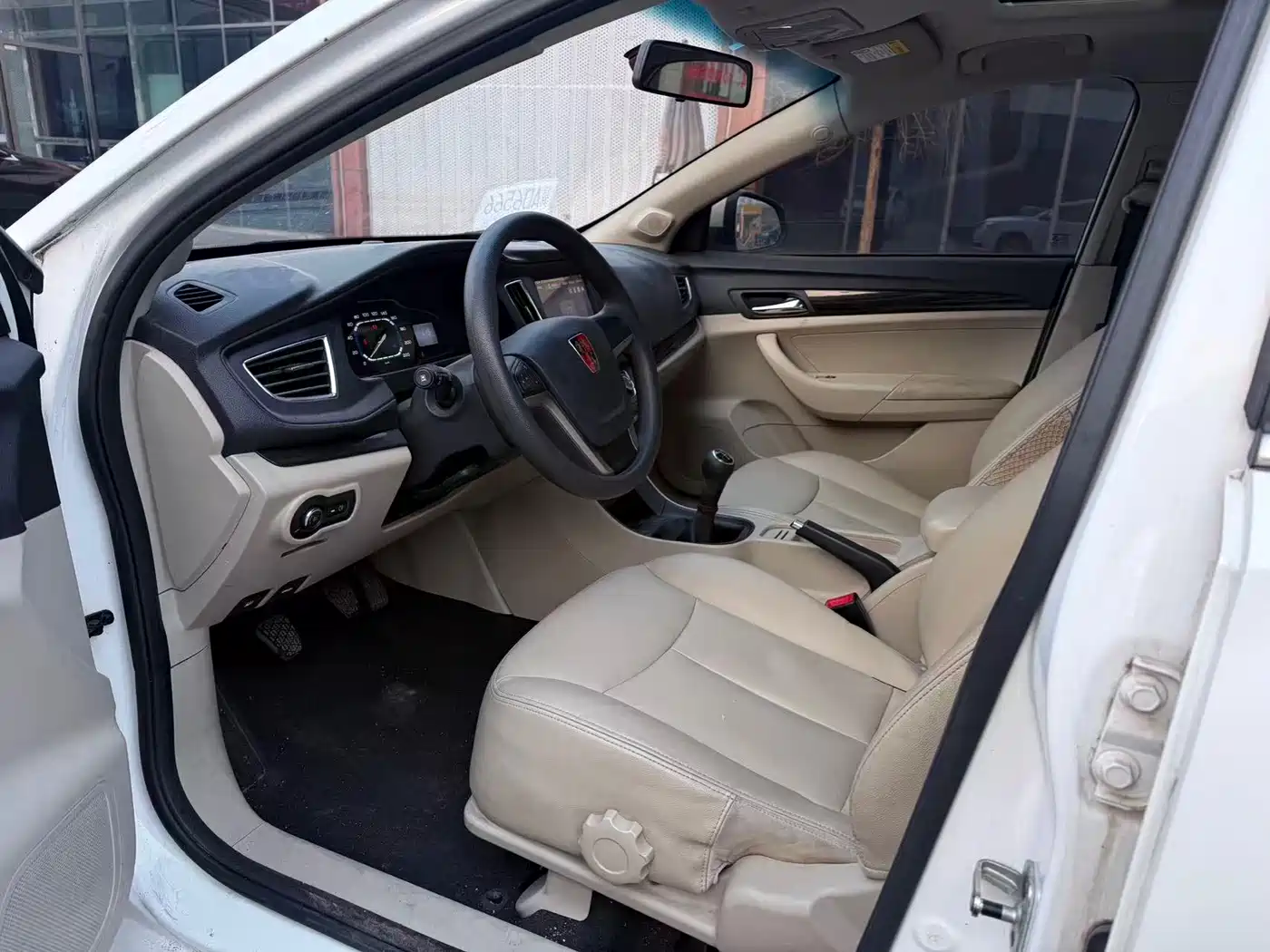 Roewe 360 2015 2015 1.5L Manual Luxury