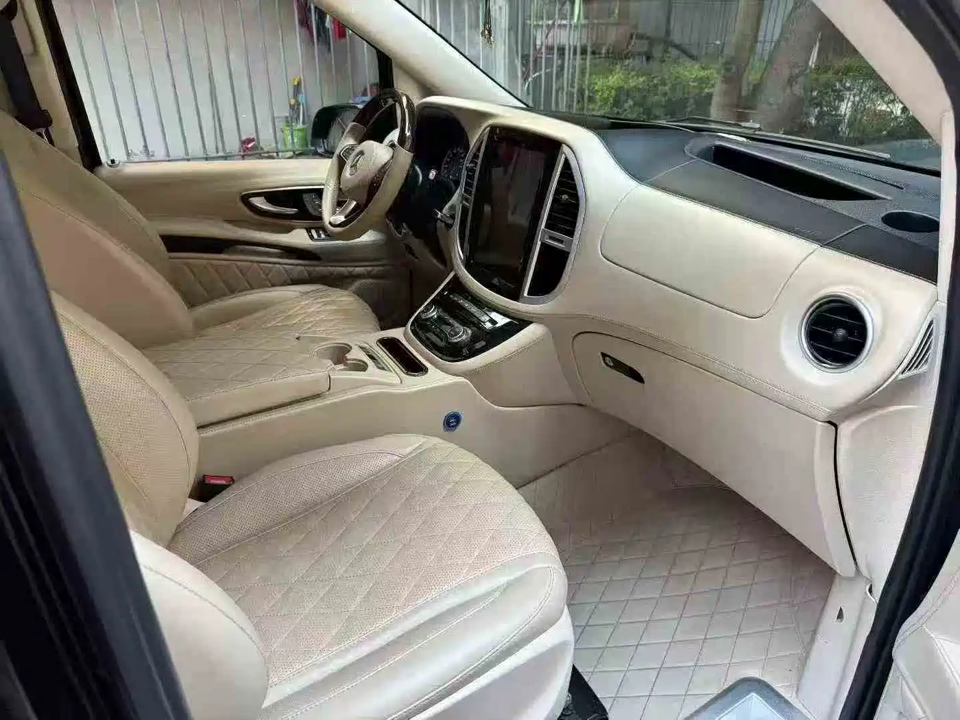 Mercedes-Benz Vito 2018 2.0T Business Edition China VI фото 4