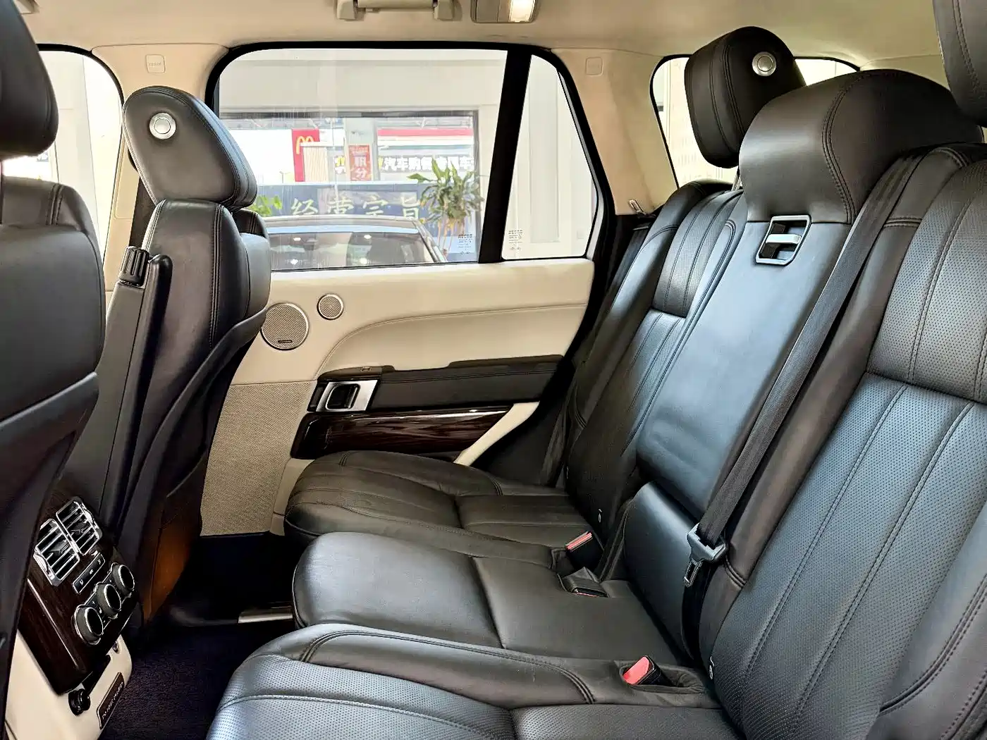 Land Rover Range Rover 2015 3.0 SC V6 Vogue фото 12