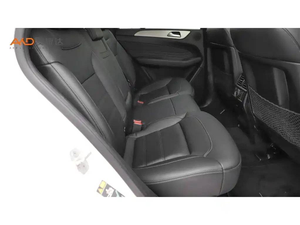 Mercedes-Benz GLE Coupe 2017 GLE 400 4MATIC Coupe SUV фото 8