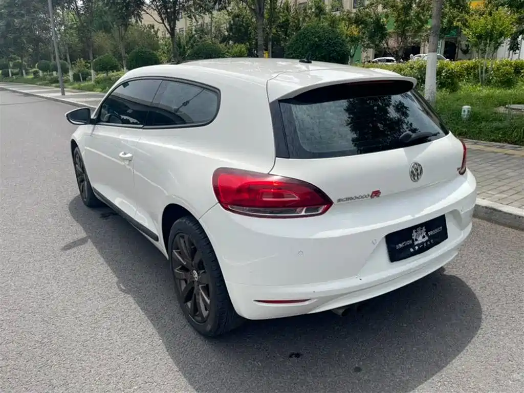 Volkswagen Scirocco 2011 1.4TSI Comfort фото 6