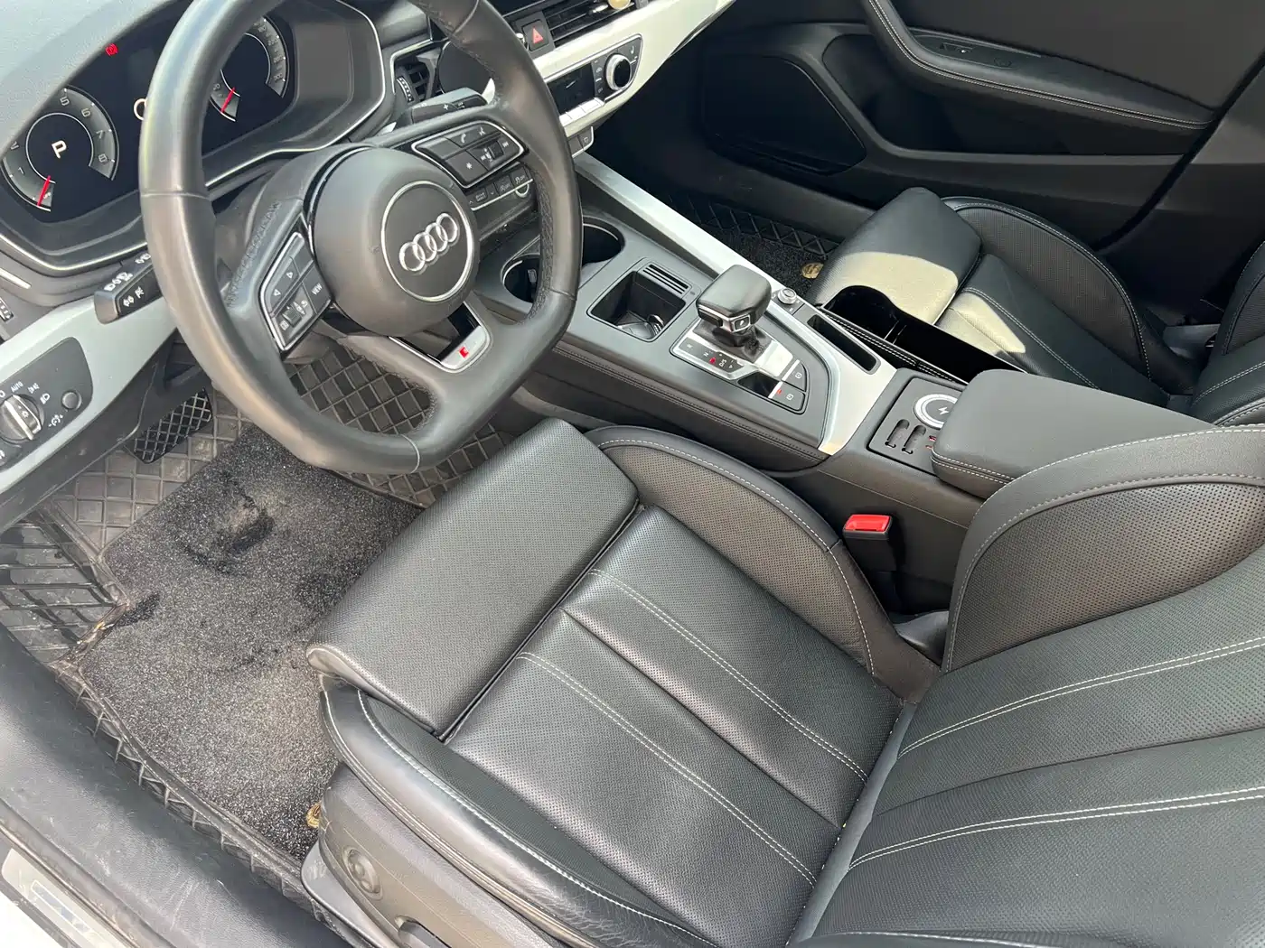Audi A4L 2023 40 TFSI Luxury Sport фото 5