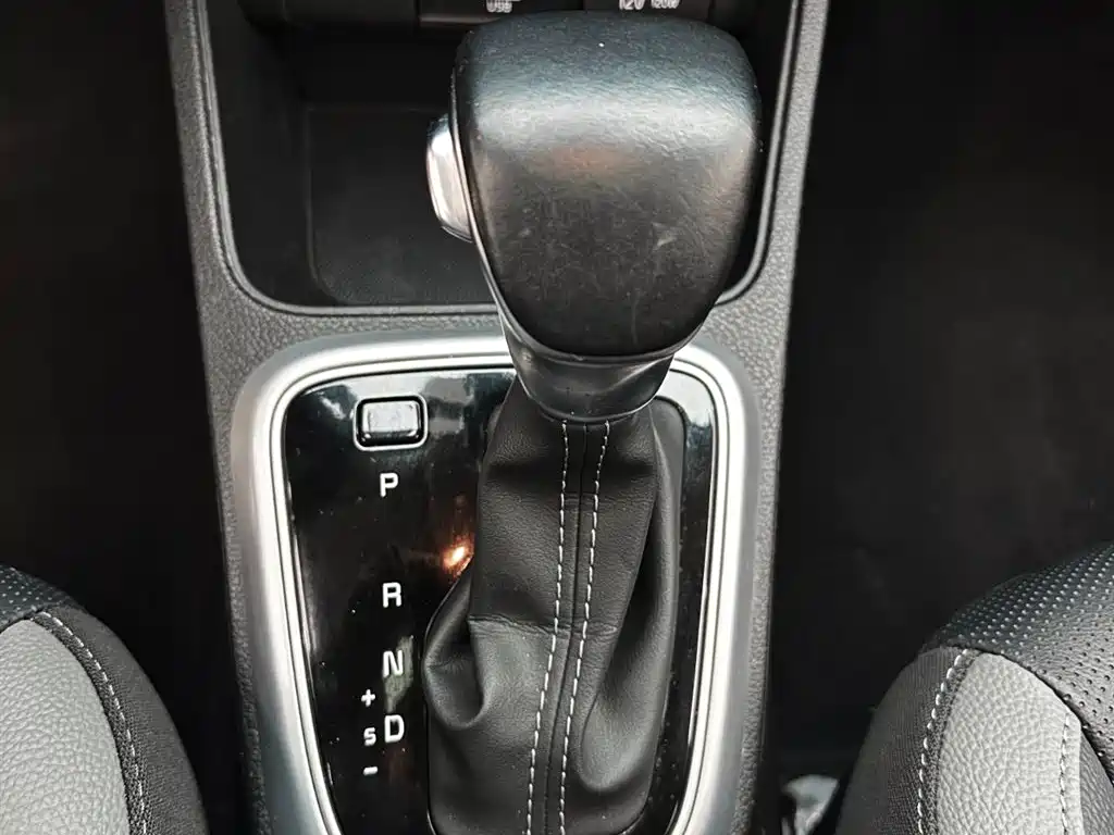 Kia KX1 2021 1.4L CVT Fun Sunroof Version фото 13