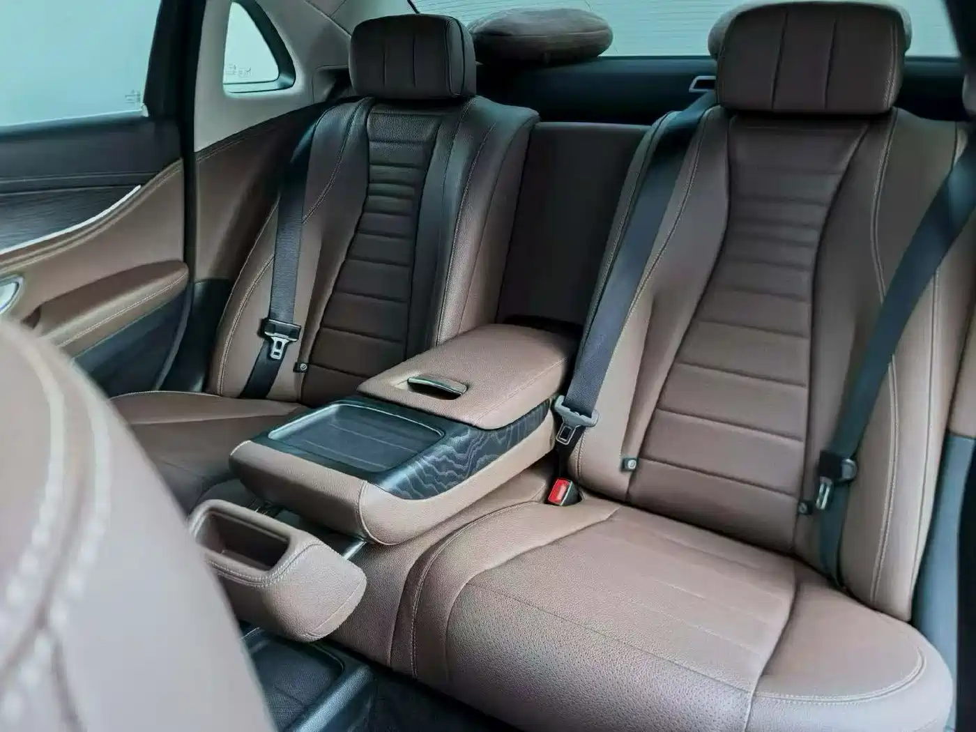 Mercedes-Benz E-Class 2019 E 260 L Sport фото 9