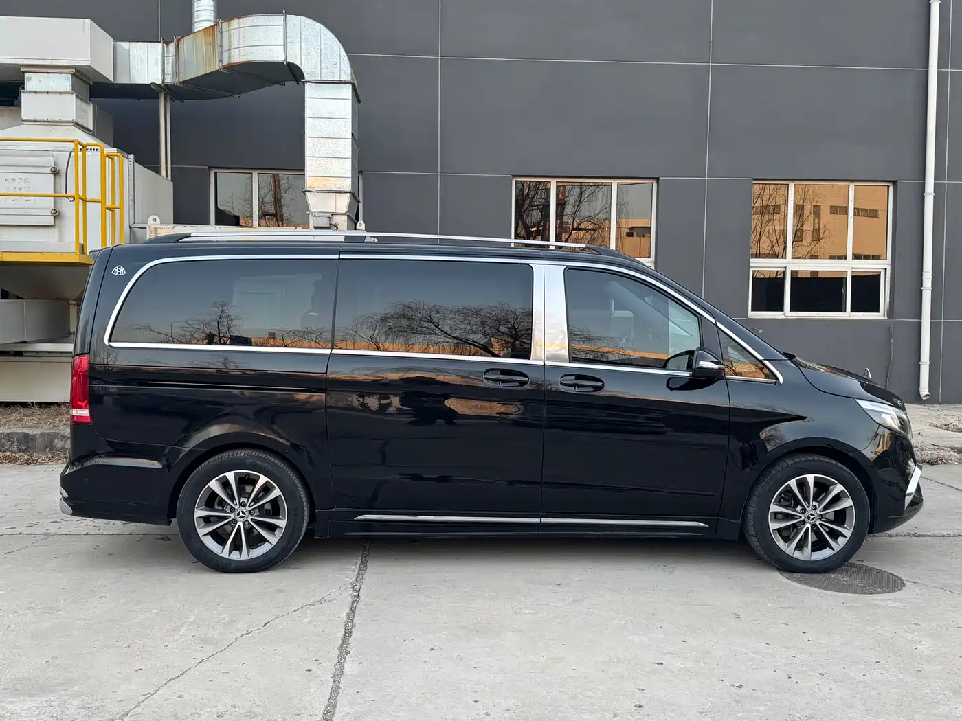 Mercedes-Benz V-Class 2021 V 260 Pilot Edition фото 38