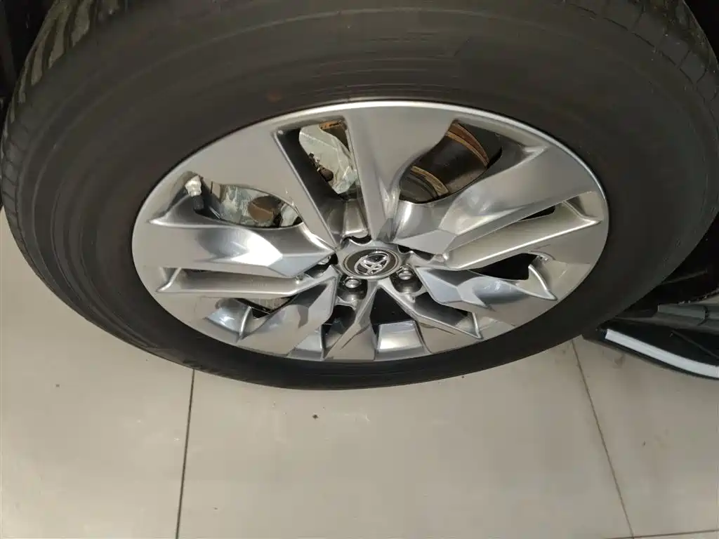 Toyota Wildlander 2022 2.0L CVT FWD Luxury PLUS Edition фото 23