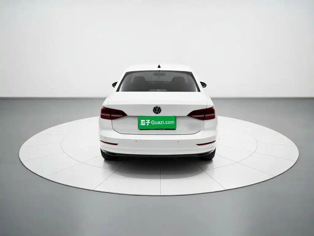 Фото 3 - Volkswagen Lavida