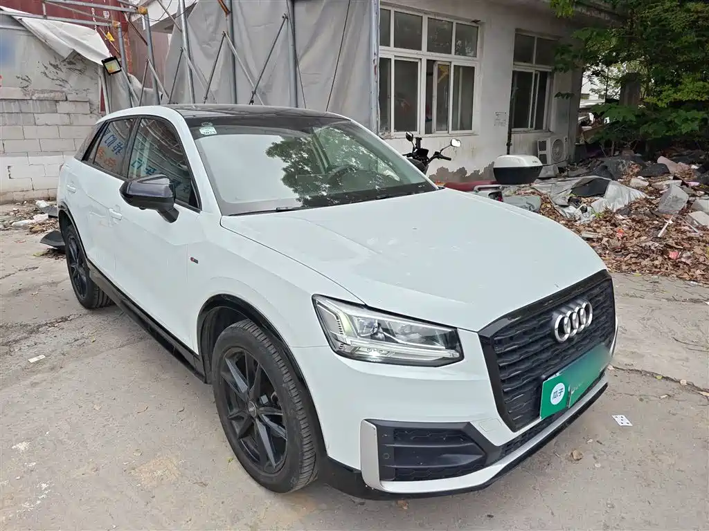 Audi Q2L 2020 35 TFSI Progressive Dynamic Model фото 4
