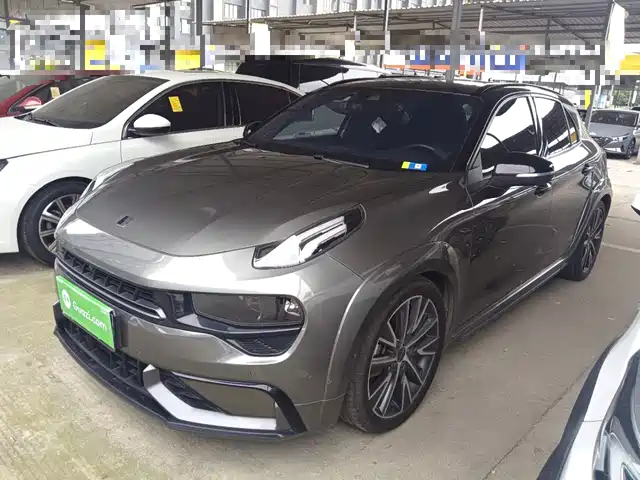  Lynk & Co Lynk & Co 02 Hatchback 2022 2.0TD Pro