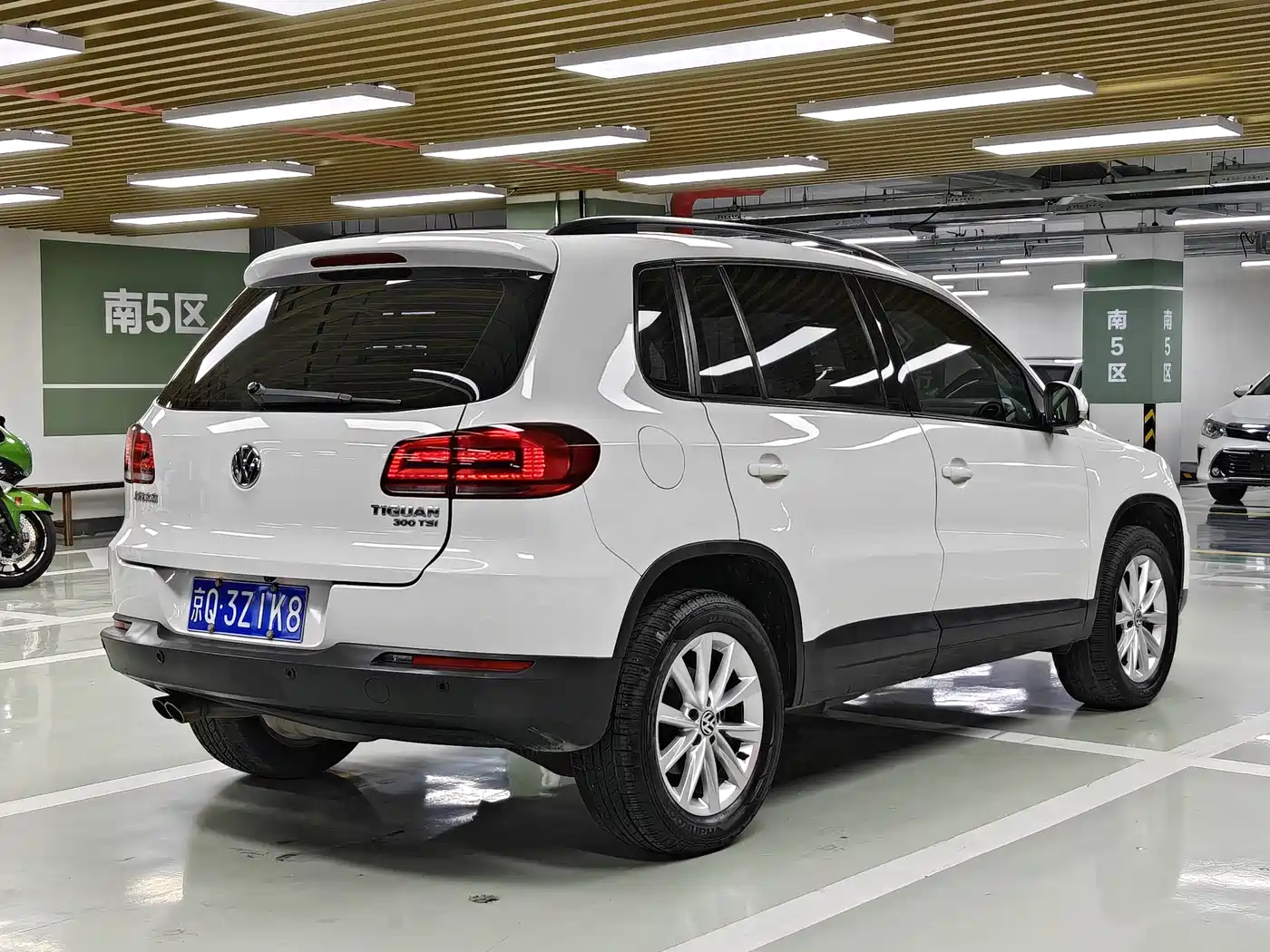 Volkswagen Tiguan 2017 300TSI Automatic 2WD Silk Road Fashion Edition фото 6