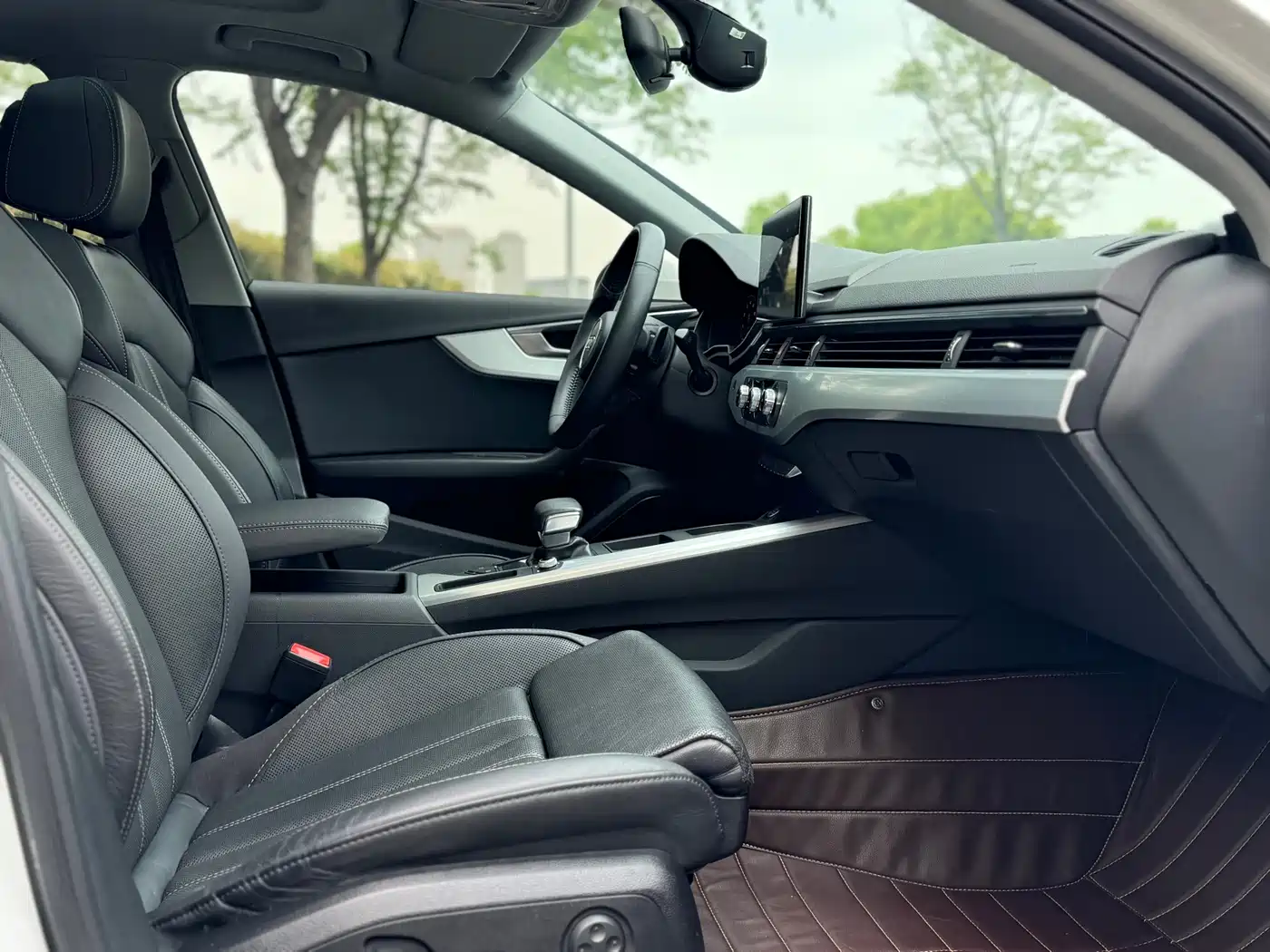 Audi A4L 2020 40 TFSI Fashion Dynamic Edition фото 15