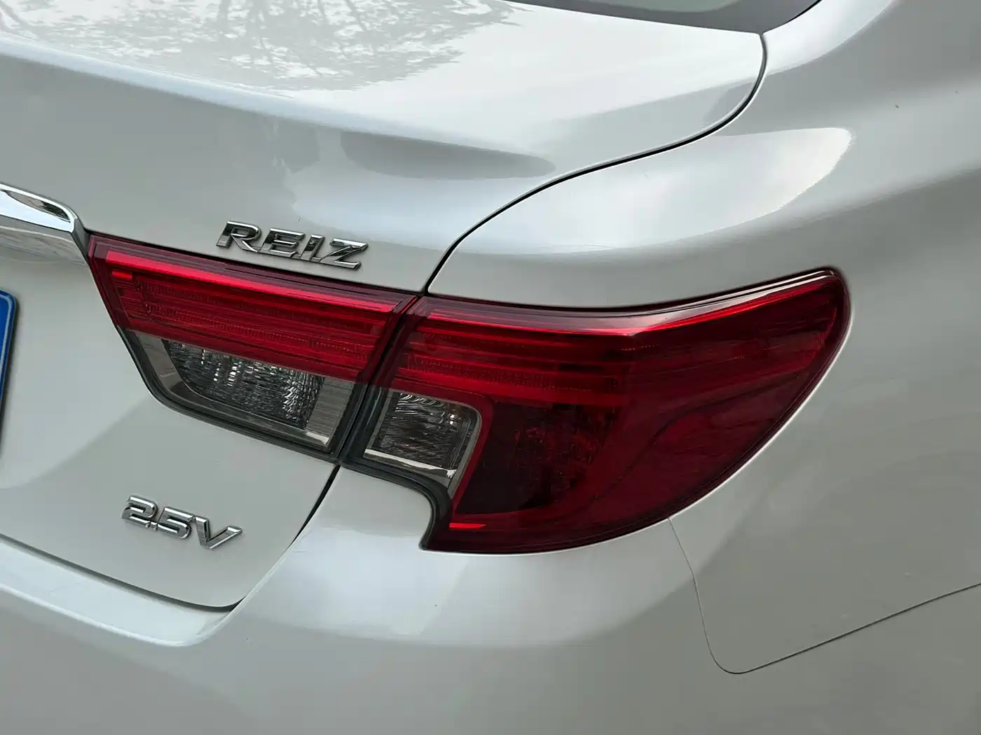 Toyota Reiz 2013 2.5V Elite Edition фото 17