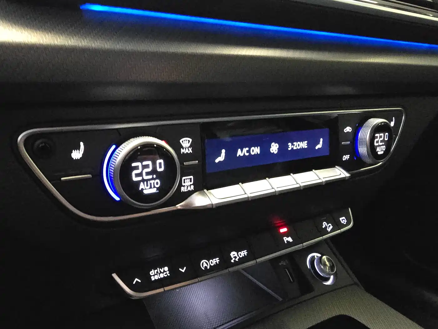 Audi Q5L 2025 40 TFSI Luxury Dynamic фото 10