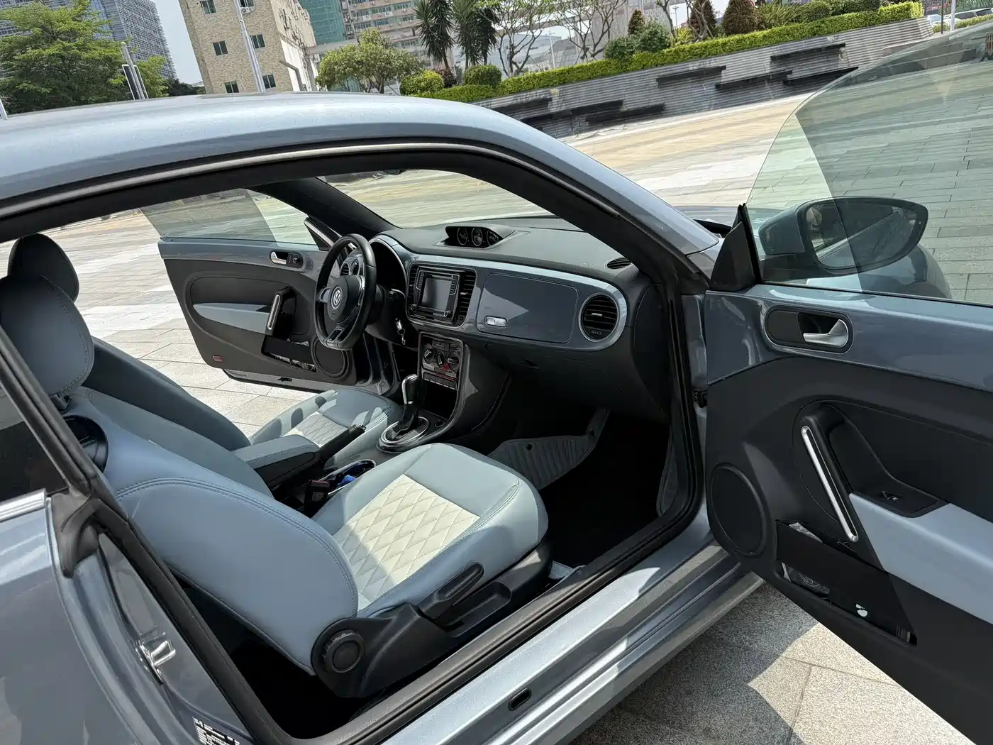 Volkswagen Beetle 2018 180TSI Easy Joy Edition фото 7