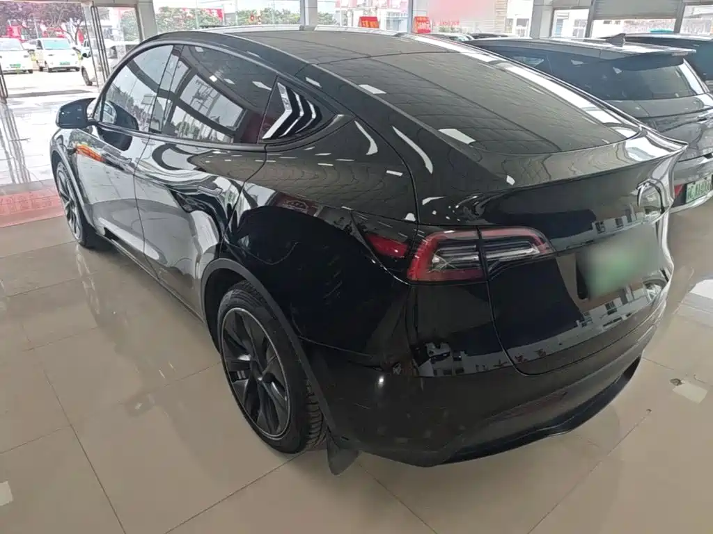 Фото 5 - Tesla Model Y