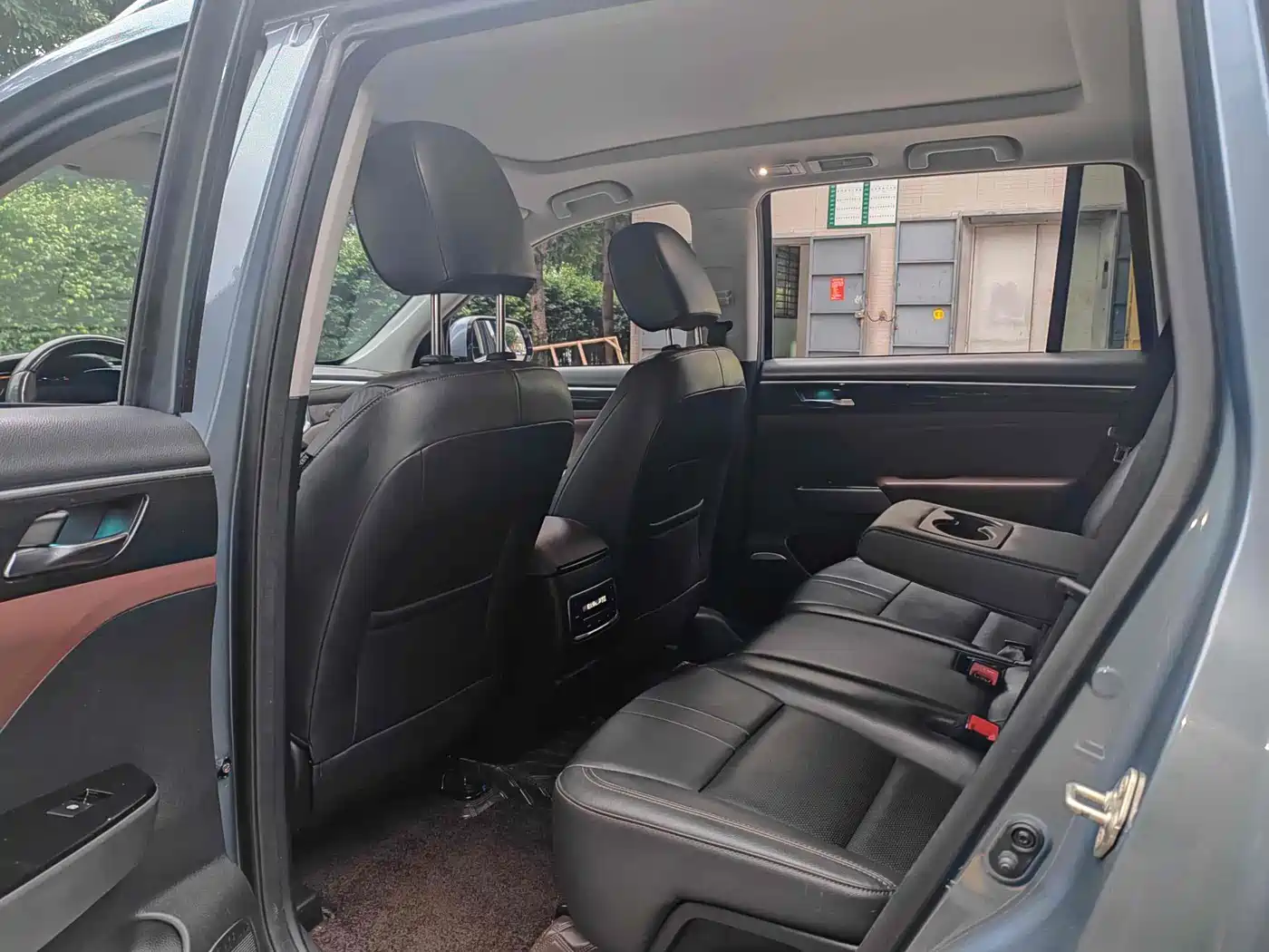 GAC Trumpchi Trumpchi GS8 2017 320T 2WD Luxury Smart Connect (7-seater) фото 8