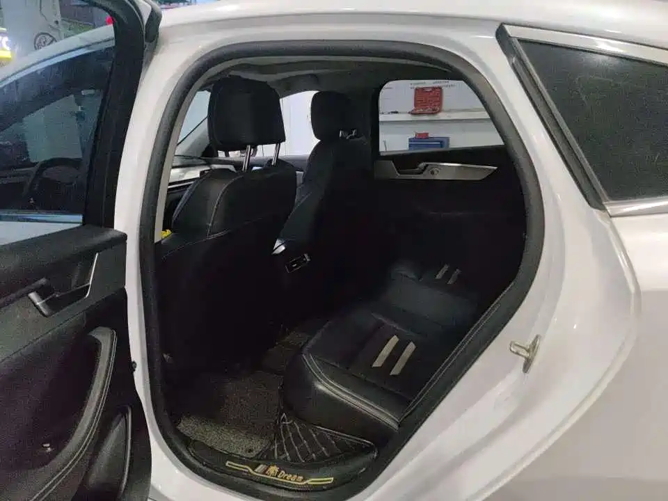 BYD Qin Pro New Energy 2019 DM Super Edition 1.5TI Automatic Smart Connected Jin Xuan Type China VI фото 2