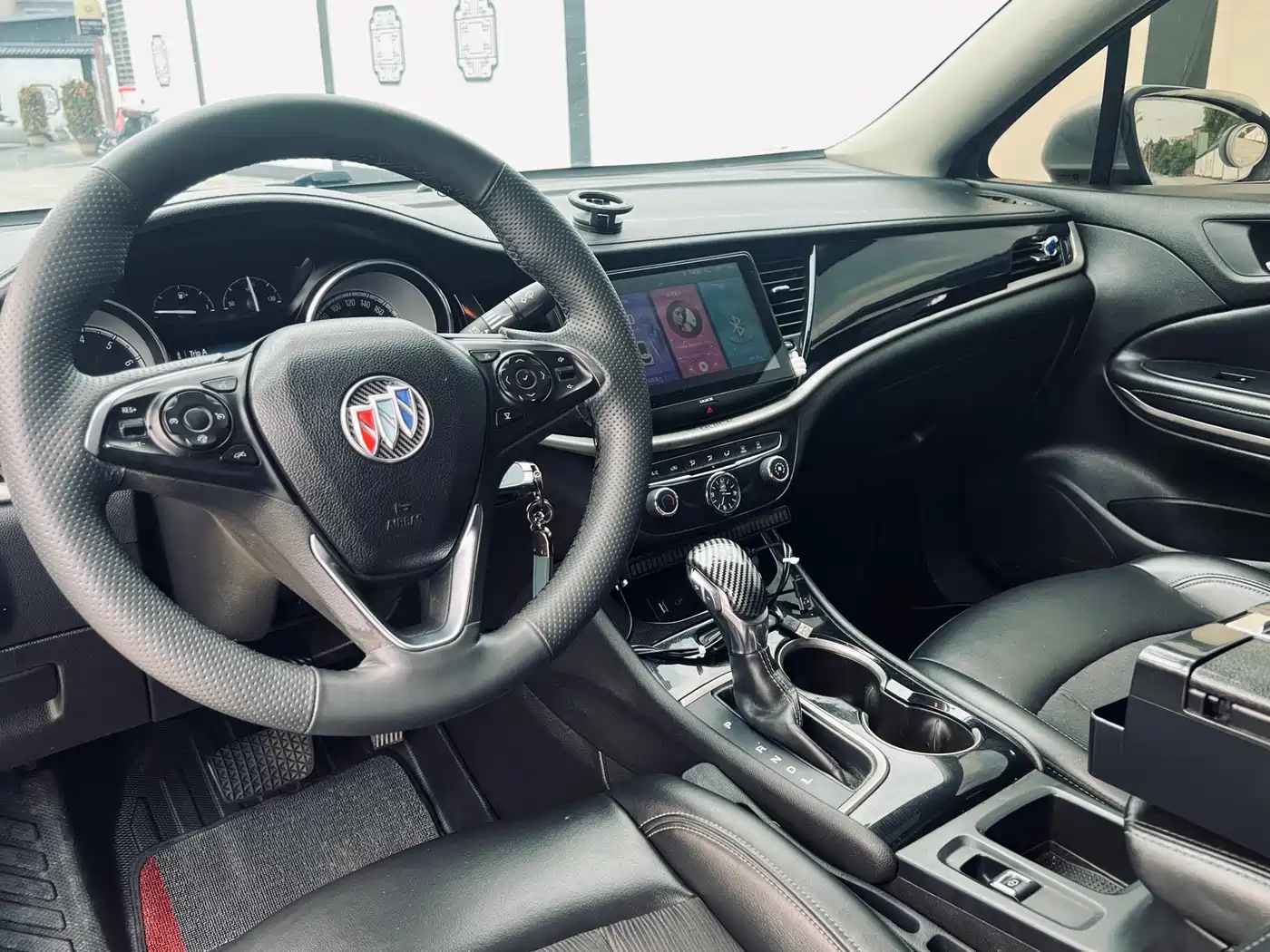 Buick Verano 2015 Sedan 20T Dual-clutch Leading фото 9