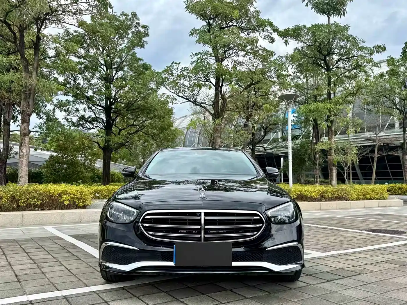 Mercedes-Benz E-Class 2023 E 300 L Fashion фото 2