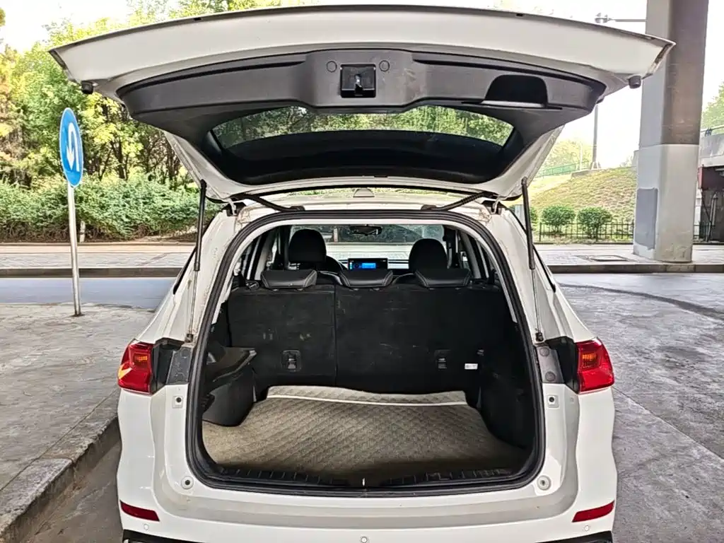 Фото 19 - Haval M6