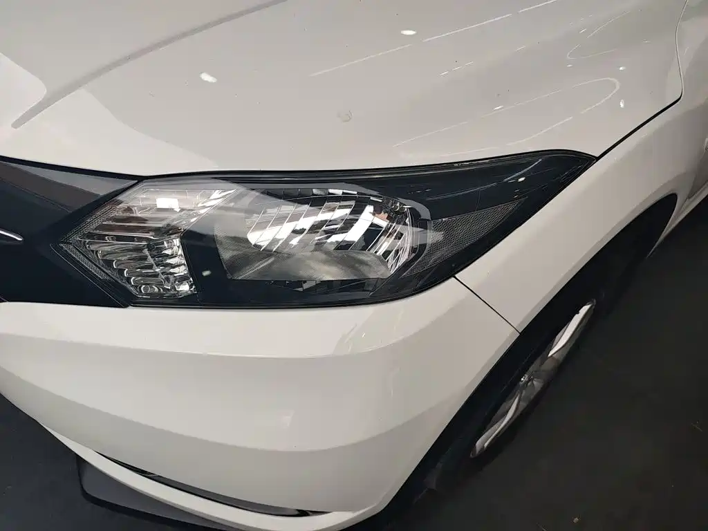 Honda Vezel 2015 2015 1.8L CVT FWD Elite
