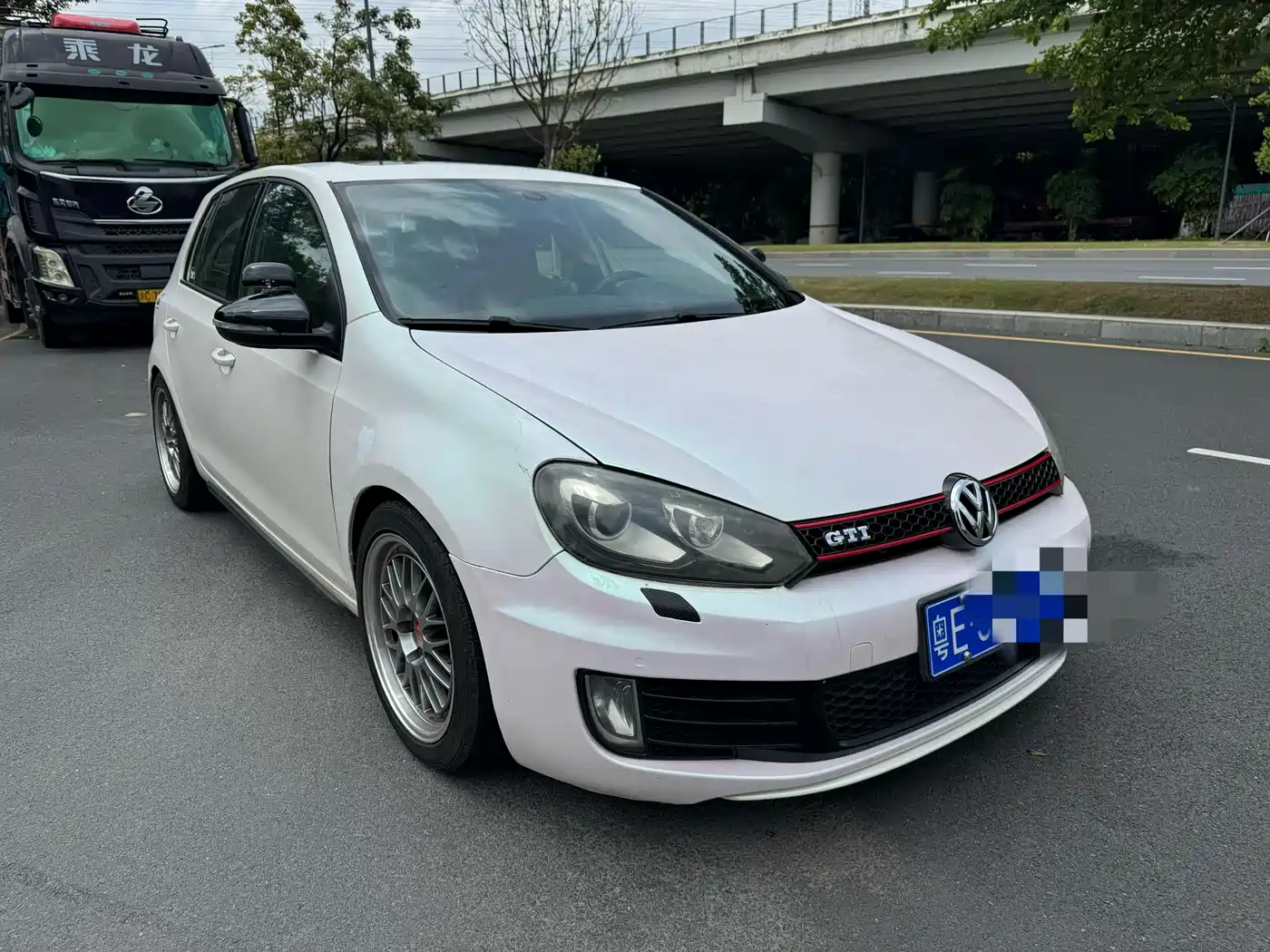 Volkswagen Golf GTI 2012 2.0TSI GTI фото 2