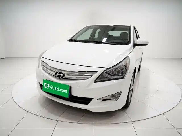  Hyundai Reina 2014 Model 1.4L Automatic GLX