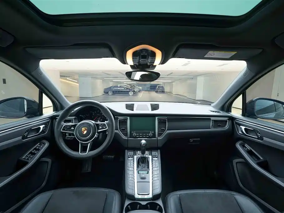 Porsche Macan 2017 Macan 2.0T фото 20