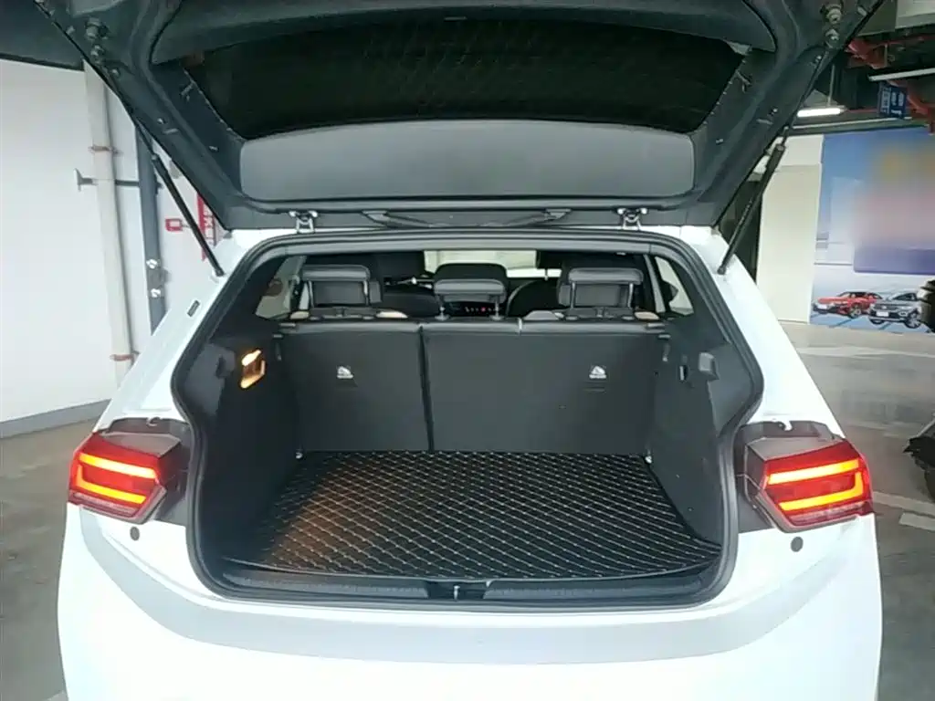 Volkswagen ID.3 2023 Pure Smart Edition фото 19