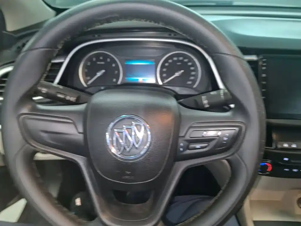 Фото 11 - Buick Excelle