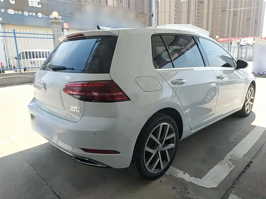 Volkswagen Golf 2019 280TSI DSG Luxury (China V) фото 7