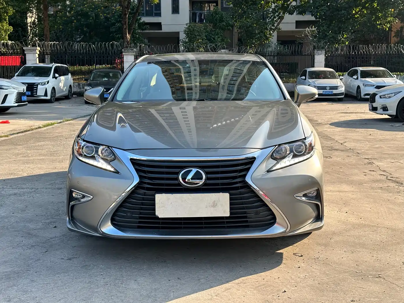Lexus ES 2015 200 Elite Edition фото 2