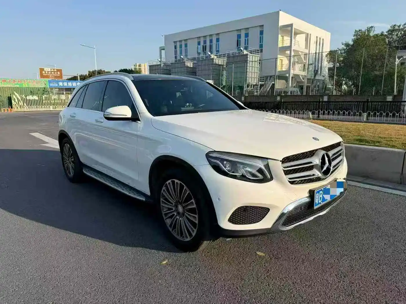 Mercedes-Benz GLC 2016 GLC 260 4MATIC Dynamic фото 3