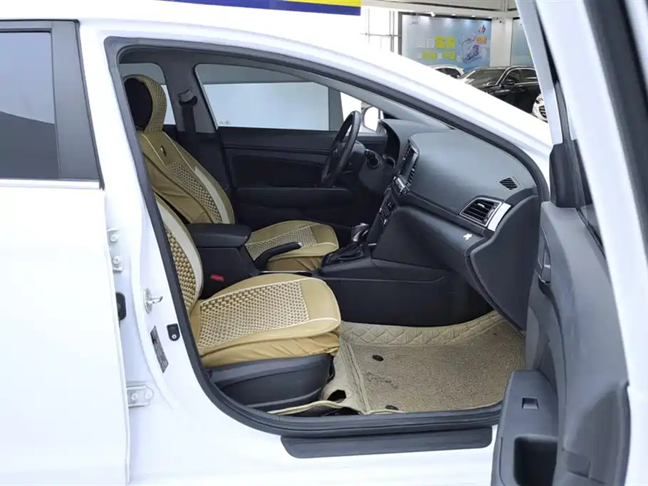 Hyundai Elantra 2018 1.4T DCT Dynamic·Vitality Model фото 8