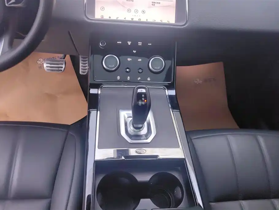 Land Rover Range Rover Evoque 2020 Model 249PS R-DYNAMIC S Gloss Black Sport Edition фото 16
