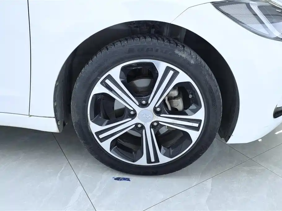 Hyundai Elantra 2018 1.4T DCT Dynamic·Vitality Model фото 6