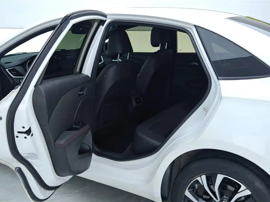 Chevrolet Monza 2022 Mild Hybrid RS 330T Automatic Comfort Edition фото 11