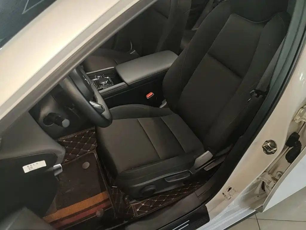 Mazda Mazda 3 2025 2023 2.0L Auto Zhixuan