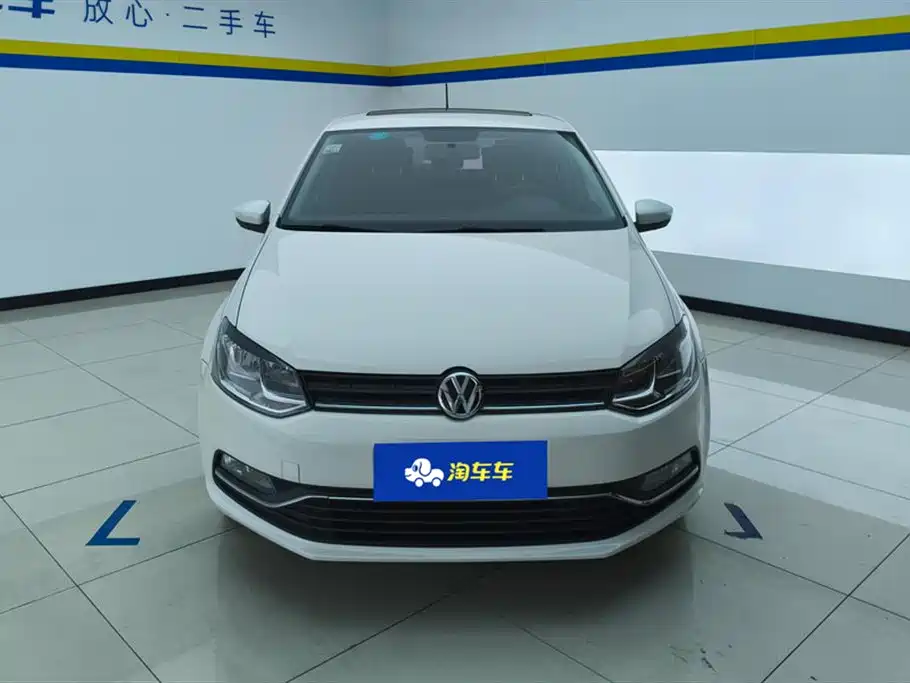 Volkswagen Polo 2016 1.6L Automatic Comfort фото 2