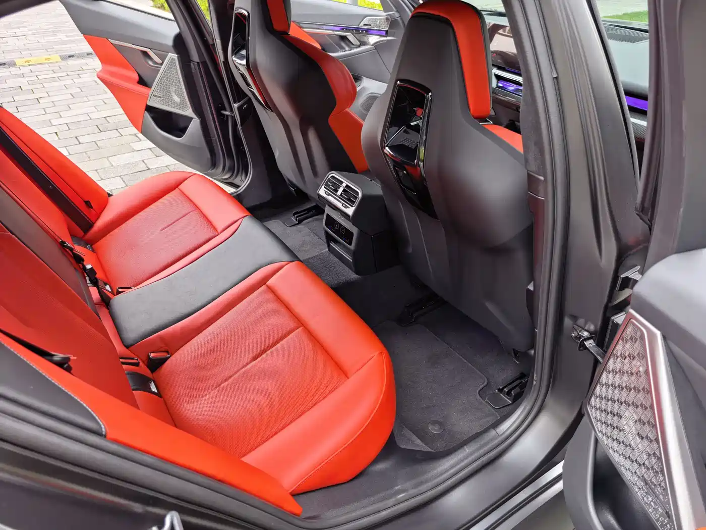 BMW M5 New Energy 2025 M5 фото 16