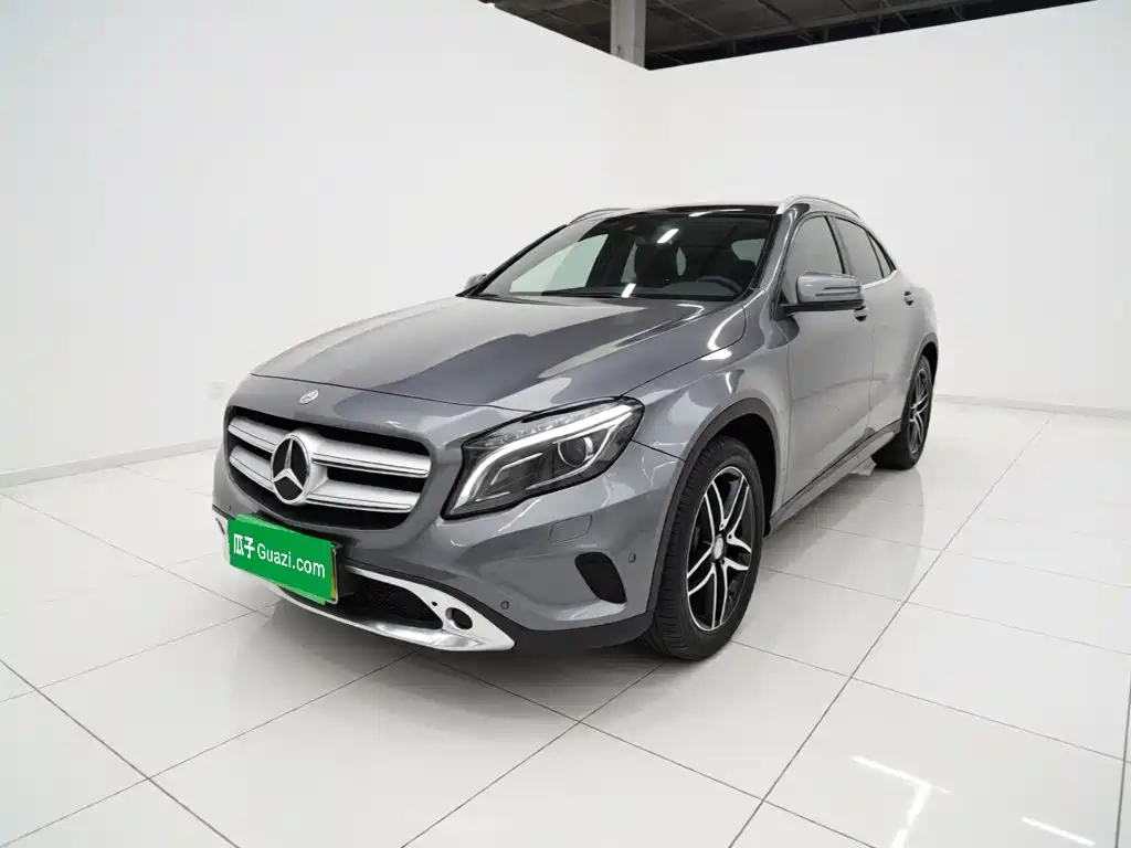 Mercedes-Benz GLA 2015 2015 GLA 200 Fashion
